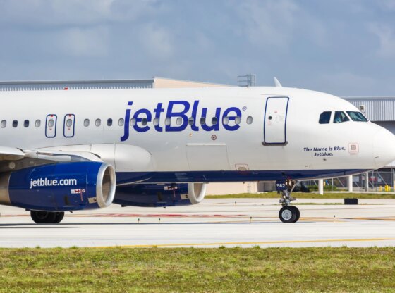 JetBlue Airbus A320 airplane Fort Lauderdale airport