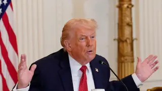 2026-01-16T155557Z_1316438457_RC2F2JAZP6W3_RTRMADP_3_USA-TRUMP